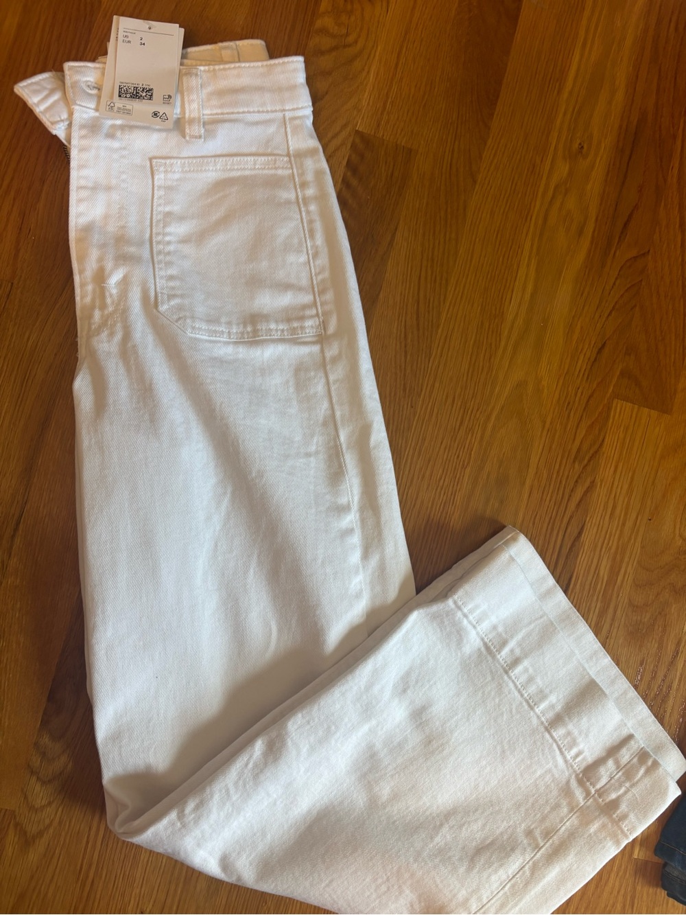 Women’s White High-Rise Straight Jeans H&M